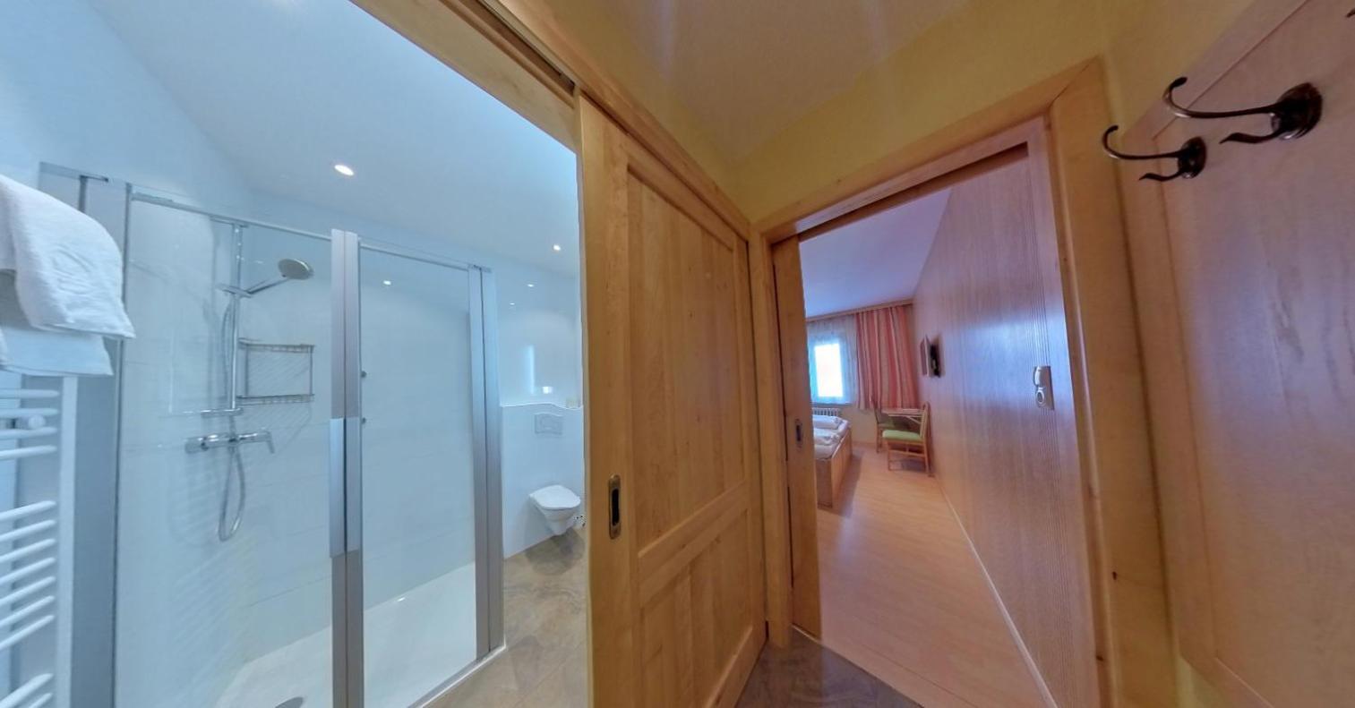 Hotel-Restaurant-Vinothek Felix Sommer Auersthal Luaran gambar